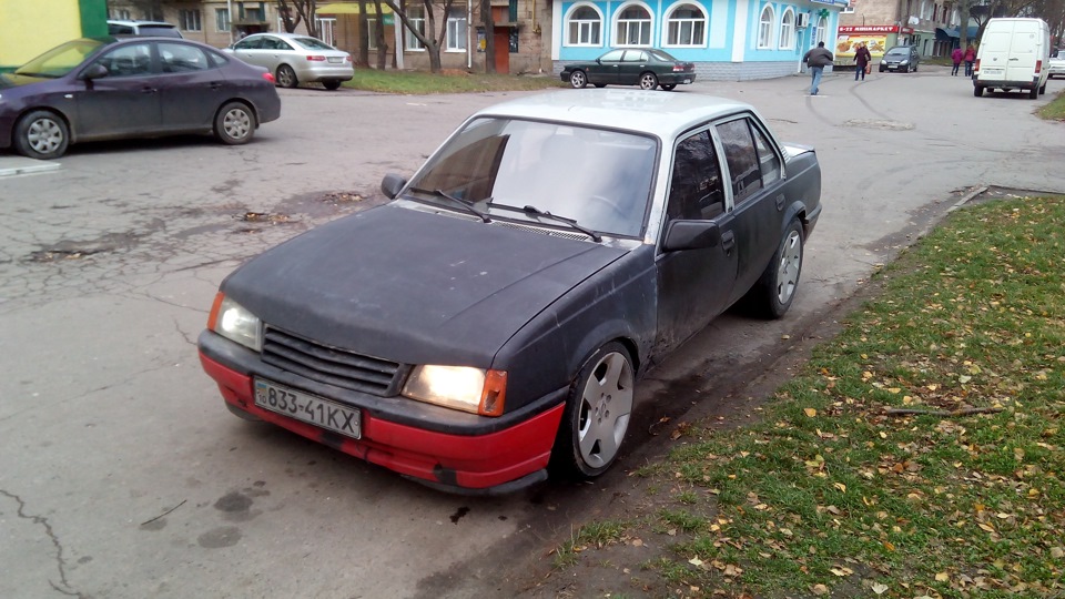 Допоможіть з самодіагностикою. Витрата 20л/100км. не гріється двигун. 1