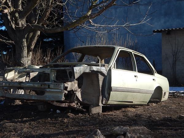 Продам кузовні частини 2
