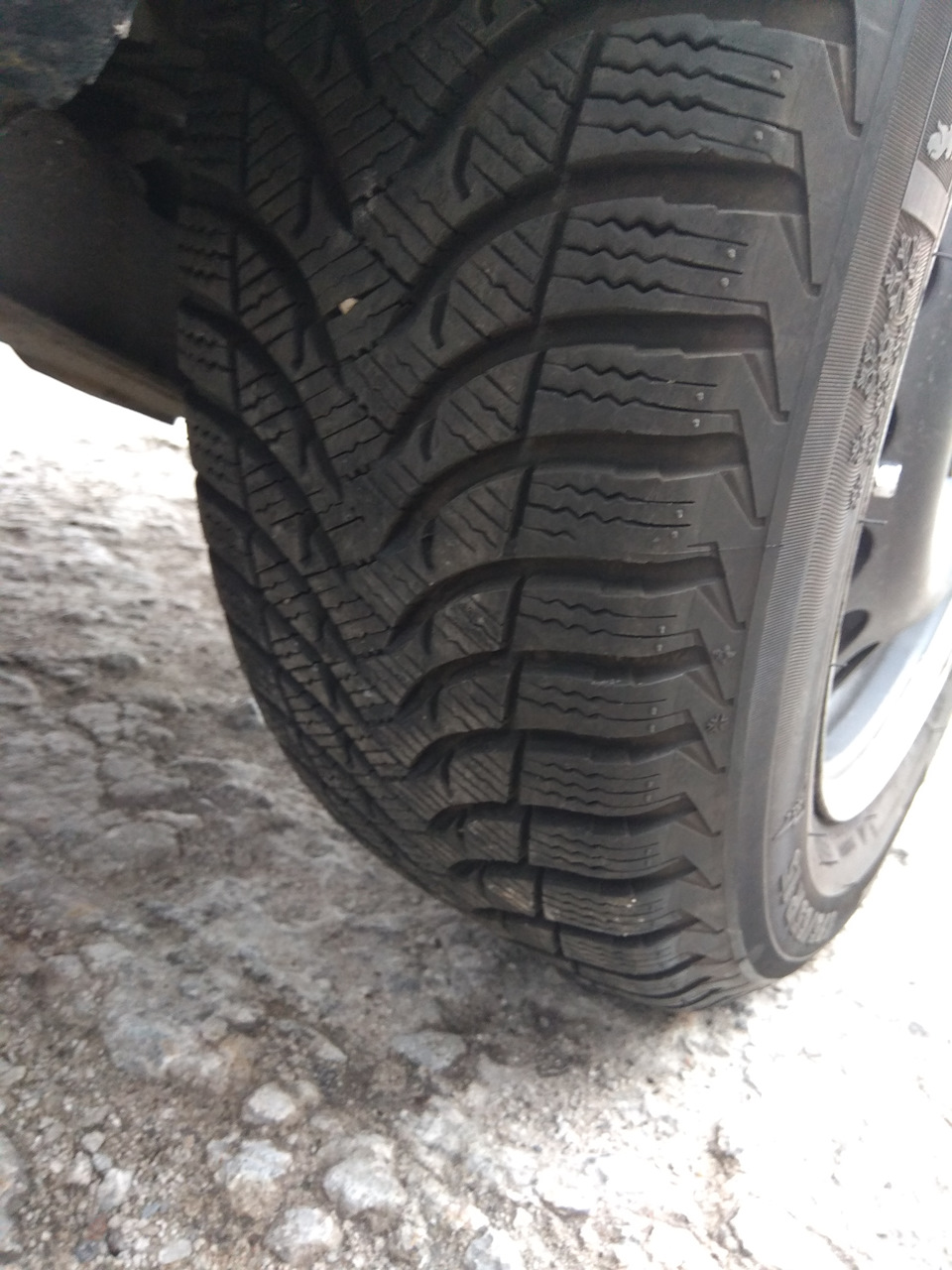 Зимова гума Michelin Alpine A4 1