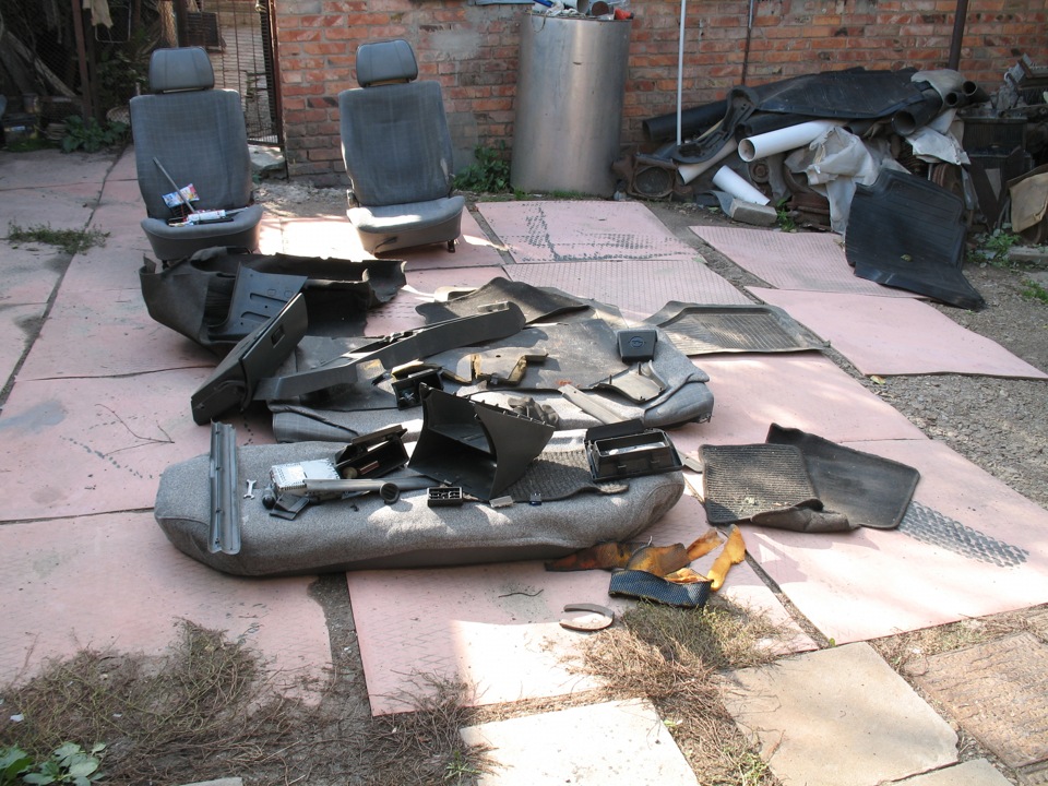 Rebuilding. Stage 1. Розбірка салону 3