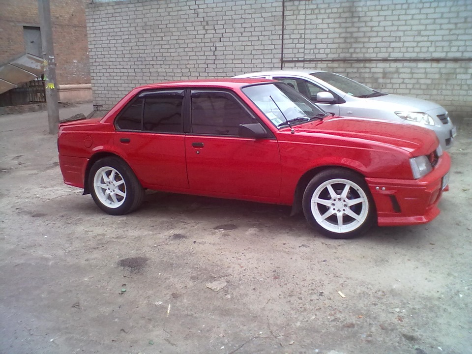 ластівці 30 років))) 2