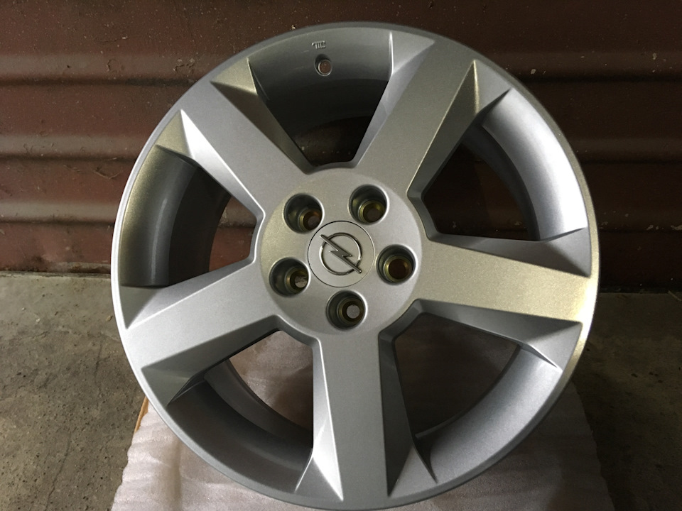 Куплю дані диски! R17 5x110 1