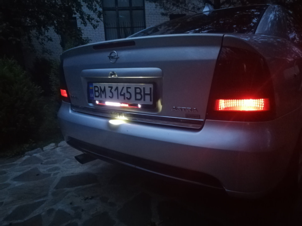 Встановив нову Led рамку під номери 1