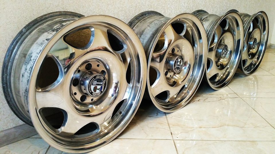 Терміново продам ковані Fuchs Mercedes R16 5*112 polished 1