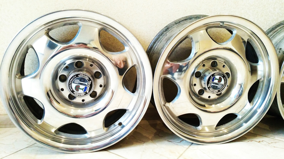 Терміново продам ковані Fuchs Mercedes R16 5*112 polished 3