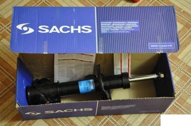 Змінив стійки, опорні підшипники та кермові наконечники 3