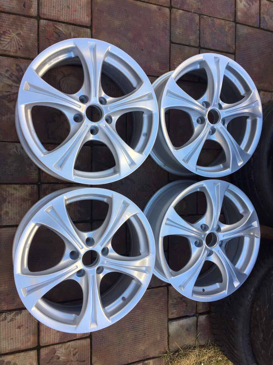 Alutec Storm r17 2