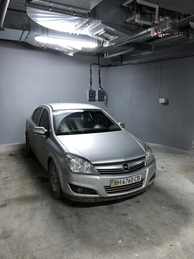 Продав Opel Astra H срібляста блискавка. 1
