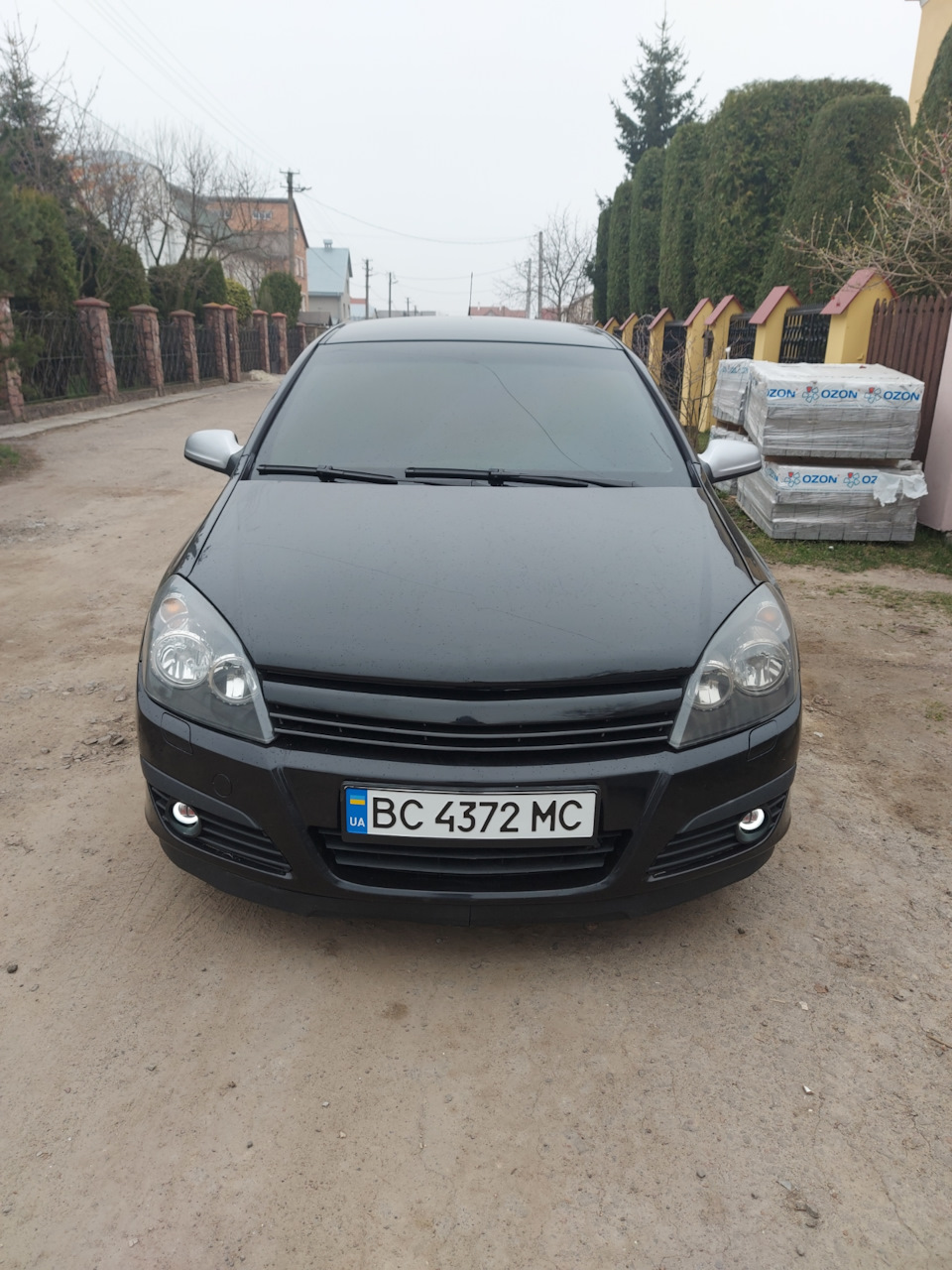 Грати без значка. 4