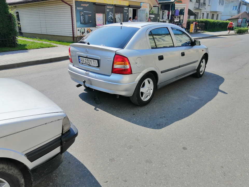 Фаркоп врятував попку. 2