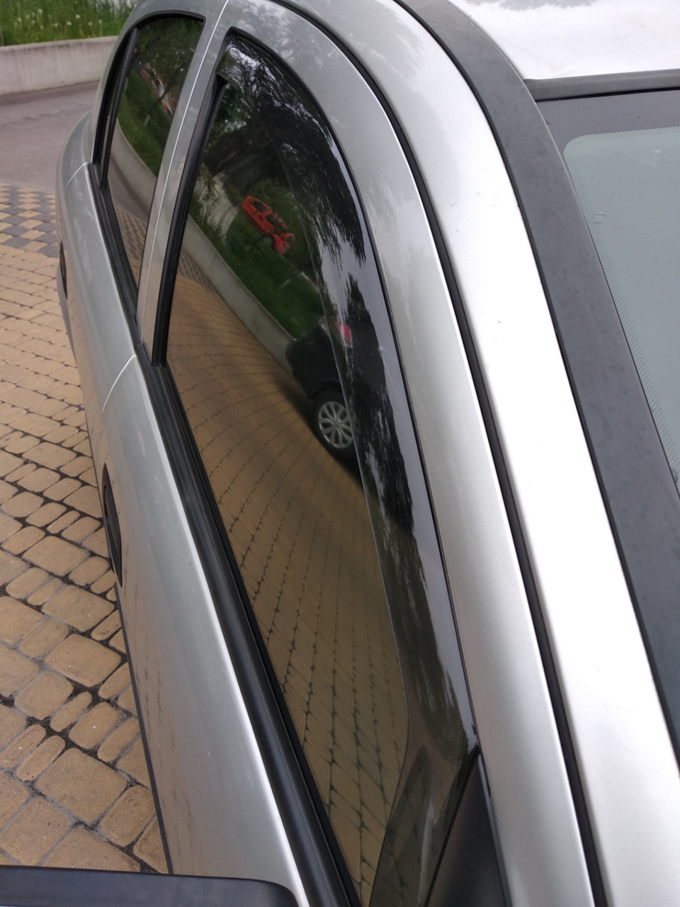 Opel Astra G, оригінальні вітровики. 4