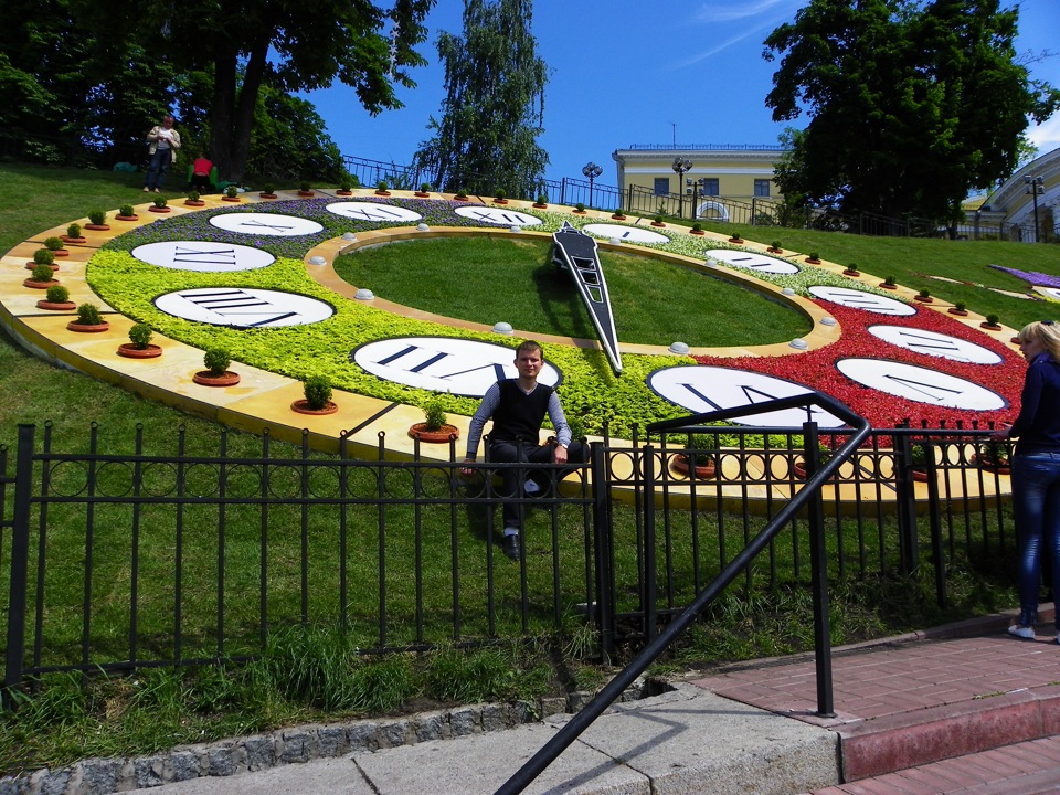Київ та SIA 2012 1