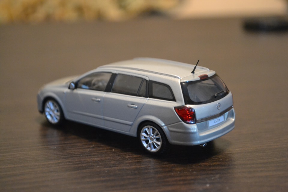 Масштабна модель Opel Astra 1:43 2
