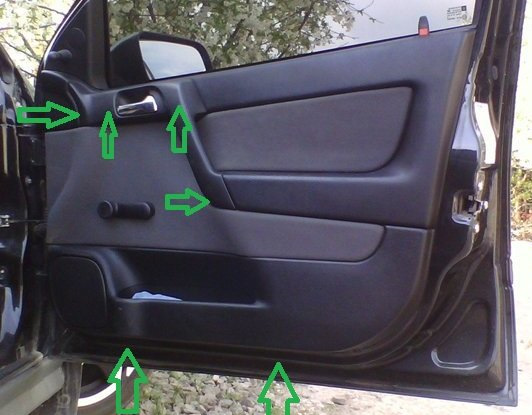 Докомплектація автомобіля або склопідйомники 3
