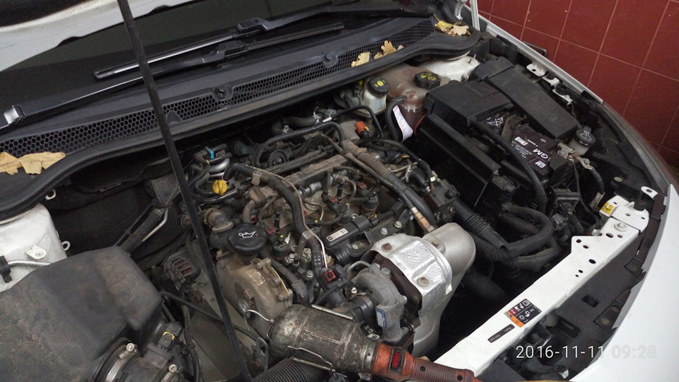 Заміна регулятора тиску палива Opel Astra J 1.3 CDTI 2012 р. 2