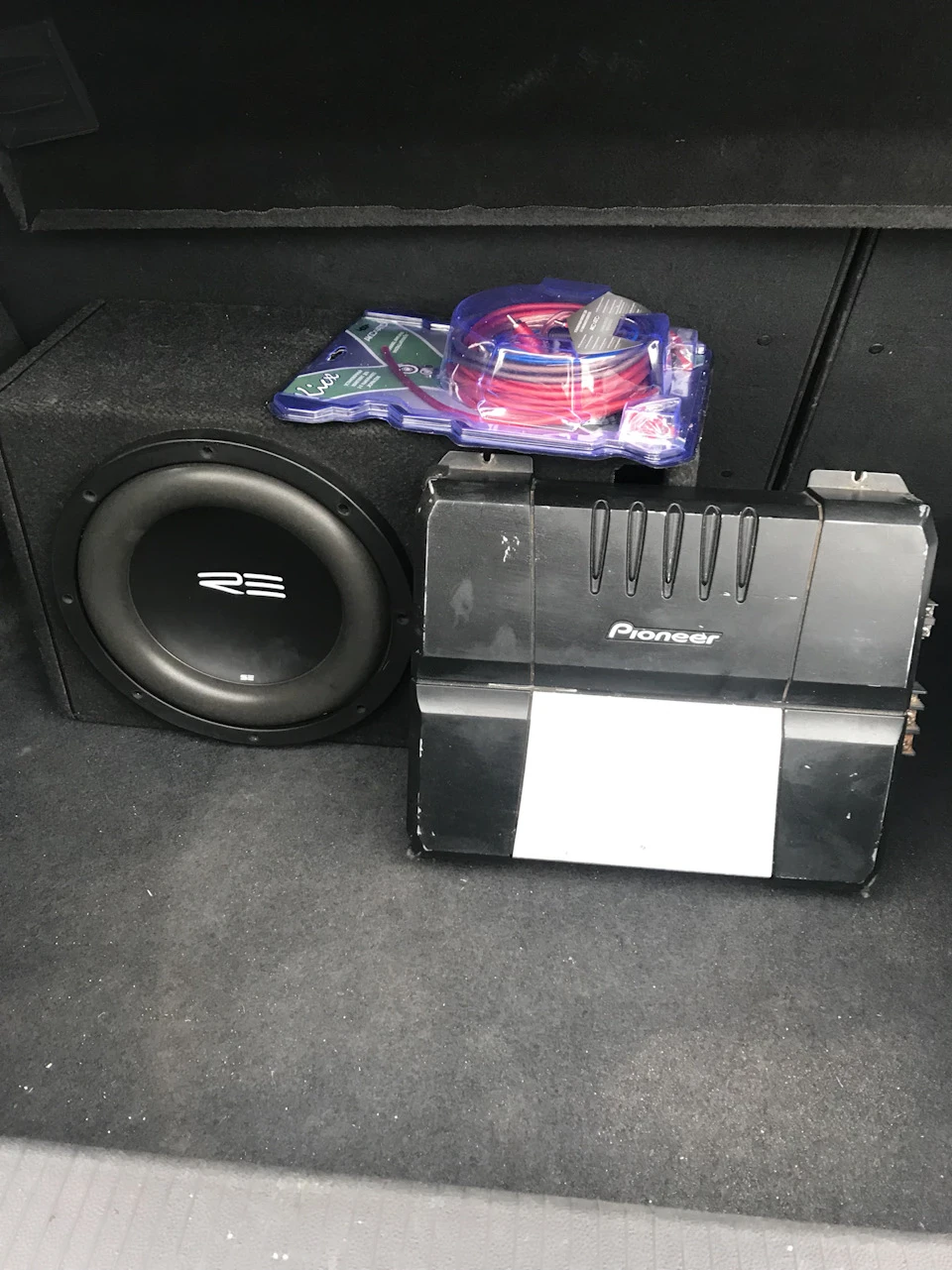 Саб і моноблок + штатна акустика на голові Pioneer