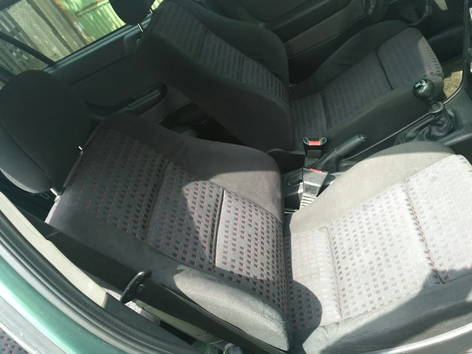 Салон Recaro