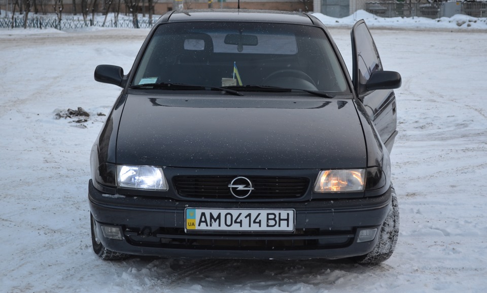 Моя колишня! Astra Fка-ластівка))) 1.6L16v 4