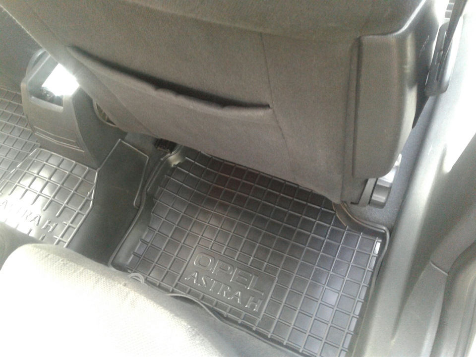 Килимки auto gum 1