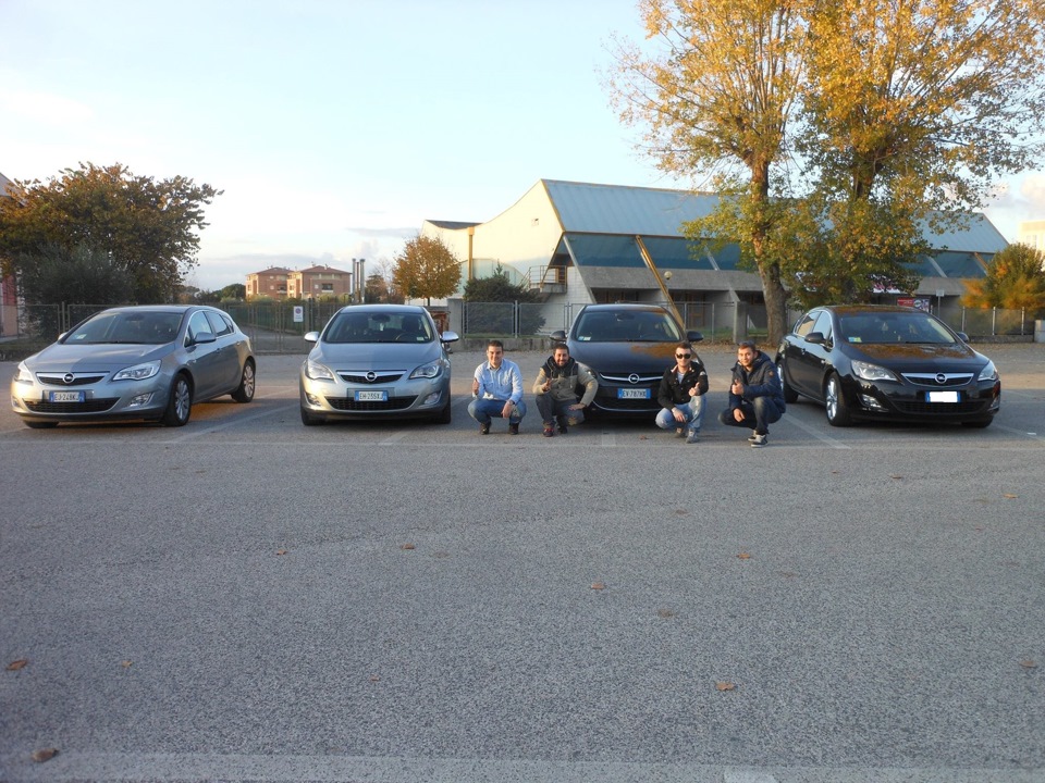 OpelAstraJClub2012 3