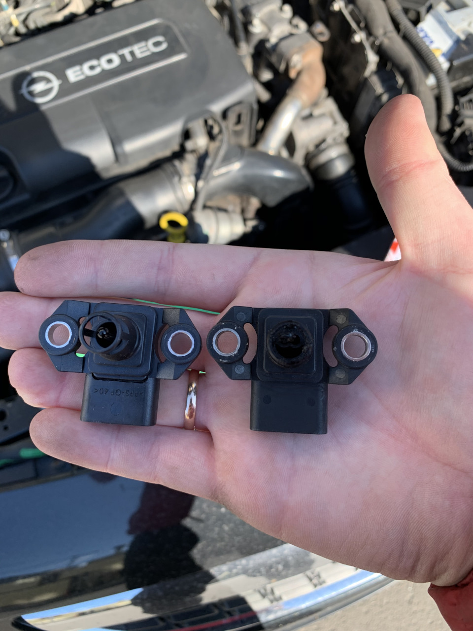 Заміна датчика МАП (MAP Sensor) Opel Astra J 1.7 cdti 5