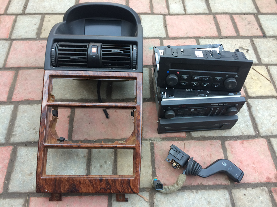 Купив комплект Siemens NCDR 1100 + CID + CD changer 3