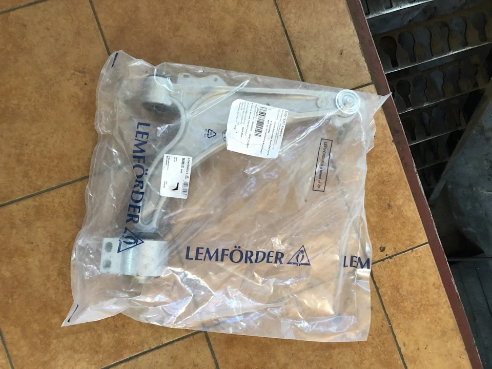 Лівий важіль LEMFÖRDER
