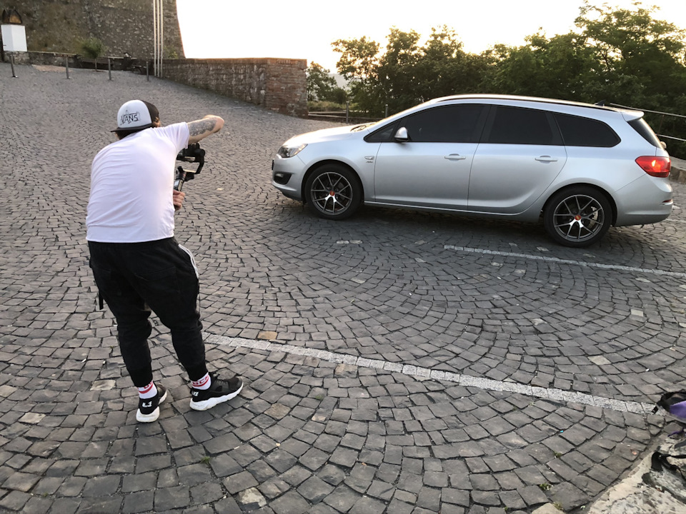 Opel Astra J | BBS SR | R18 2