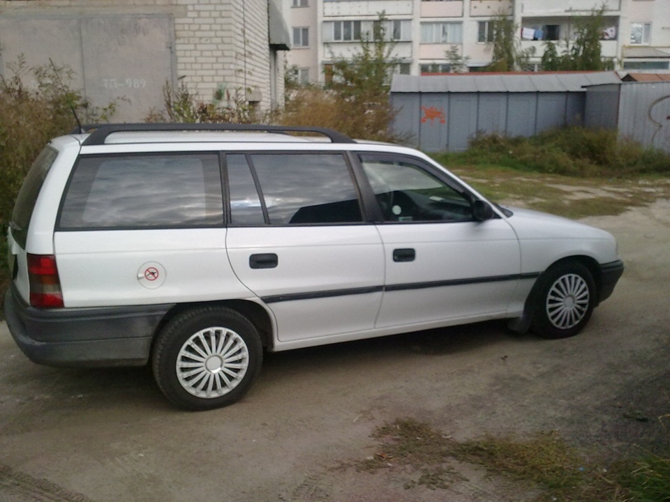 Нові, білі, круглі)) 1