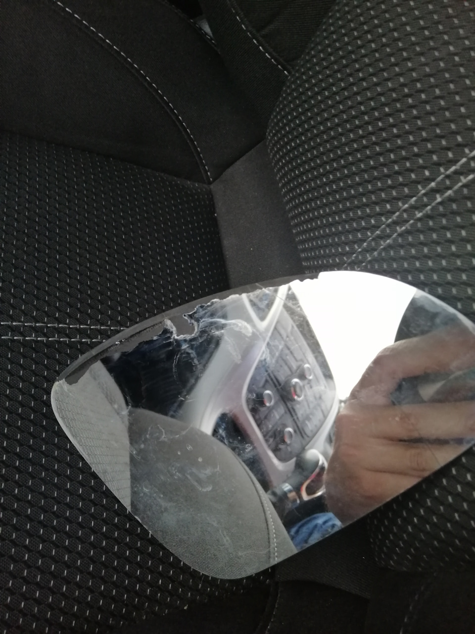 Клеєм бічне дзеркало 1
