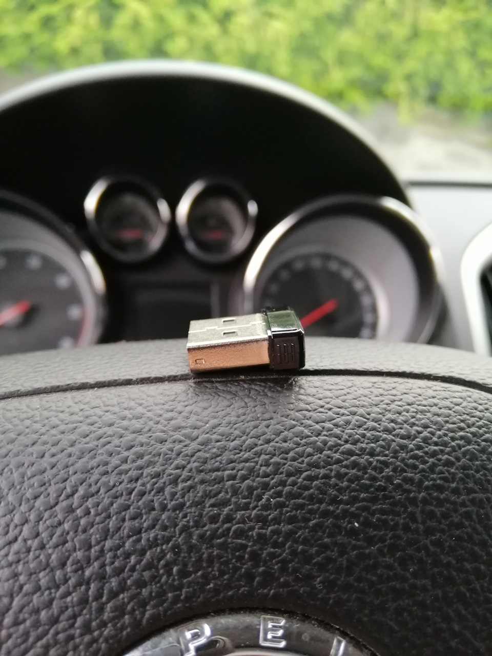 Порти USB та інші 4