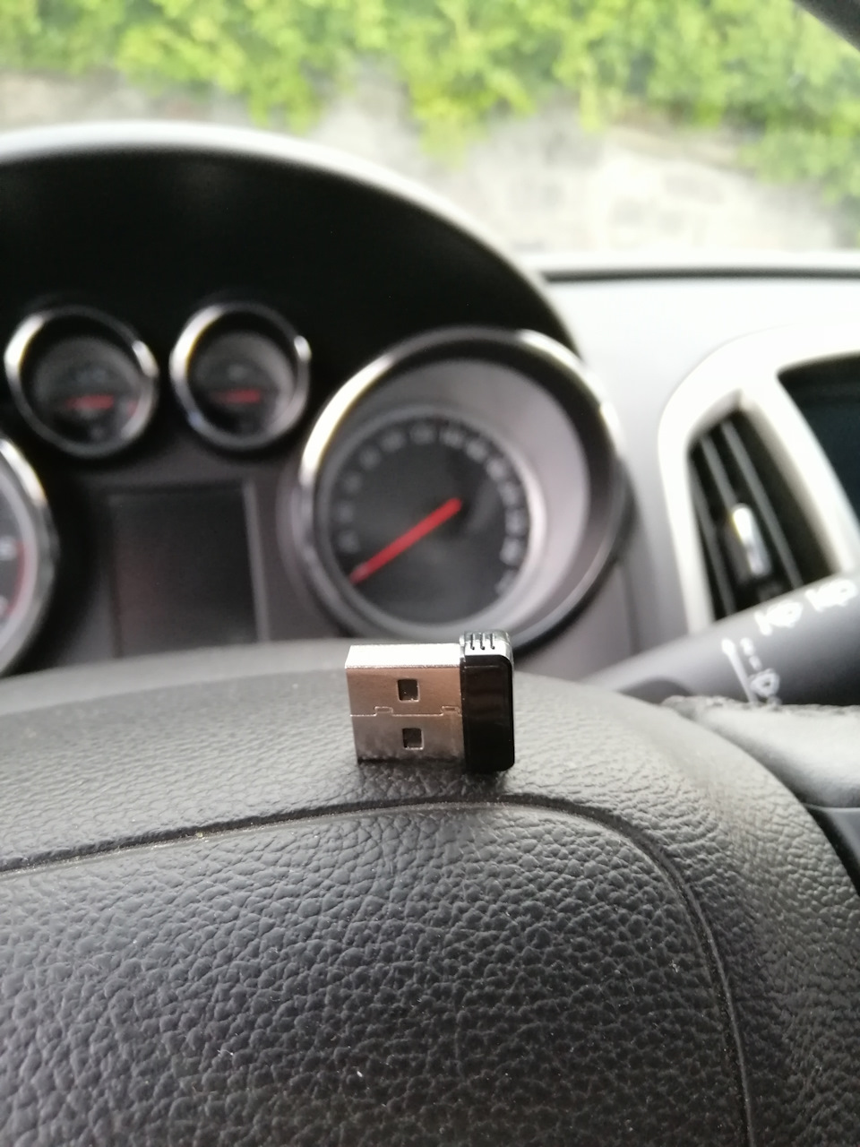 Порти USB та інші 3