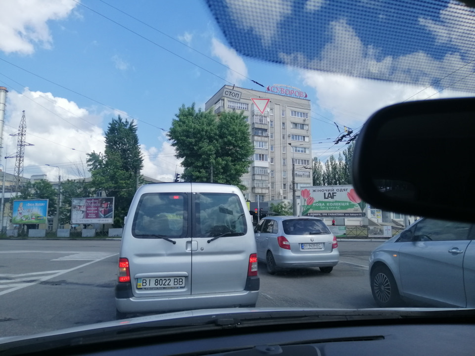 Ремонт тріщини лобового скла 4