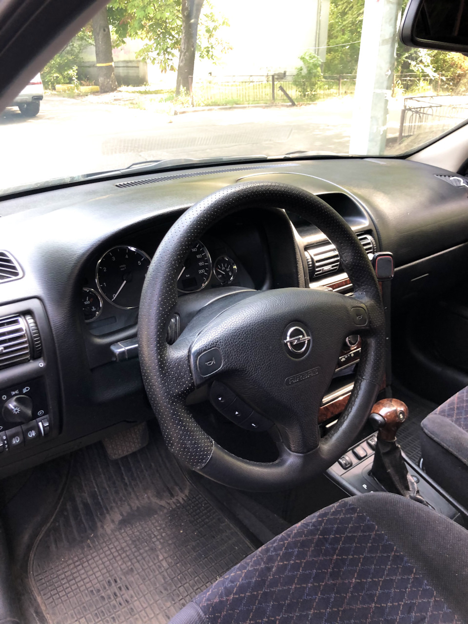 Заміна продавленої подушки AirBag у кермі 3