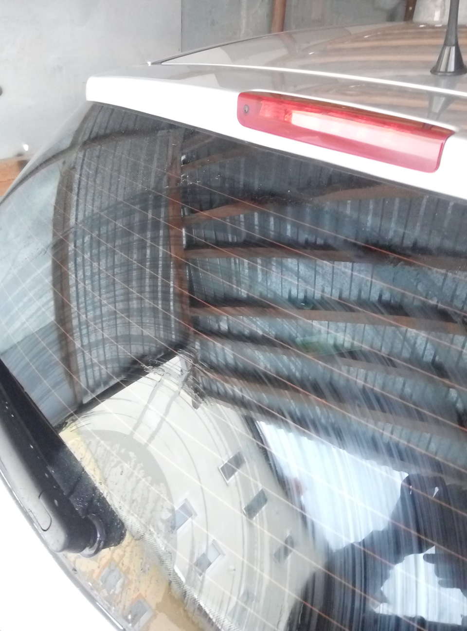 Щітка, повідець, форсунка омивача заднього скла 5