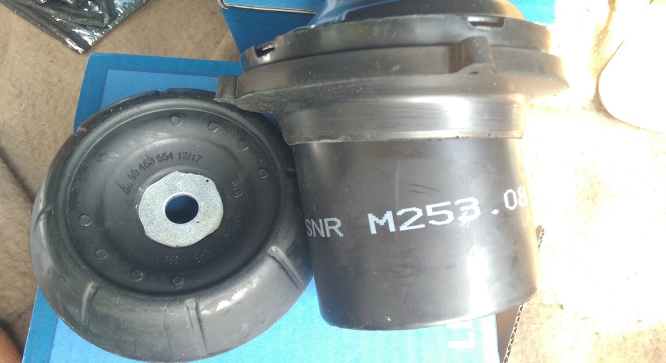 Заміна передніх стійок (аммортизаторів) Astra G 1.6 16V Z16XE 5