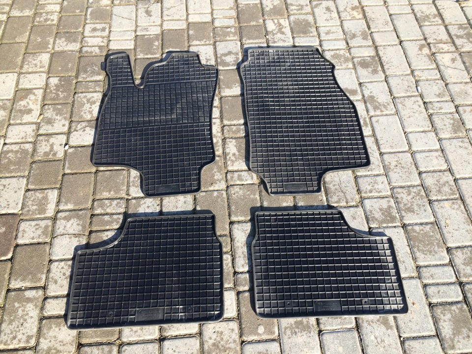 Гумові килимки салону Petex 58010 3