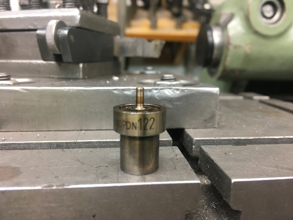 TC4EE1. Розпилювачі ZEXEL 105007-1223 4