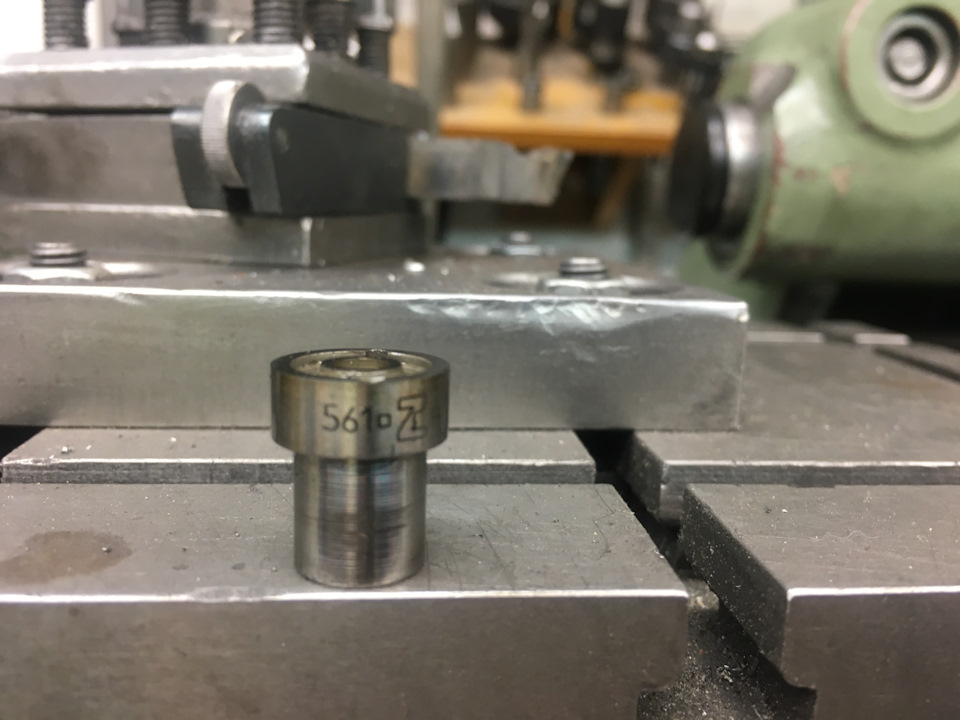 TC4EE1. Розпилювачі ZEXEL 105007-1223 5