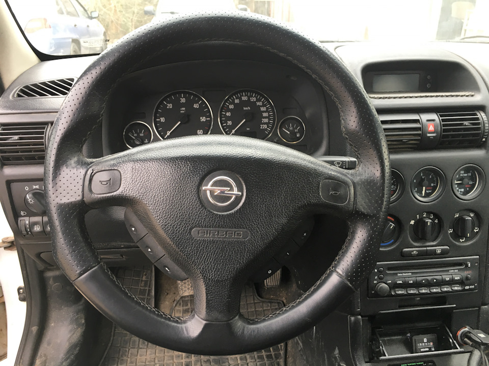 Заміна подушки керма. 1