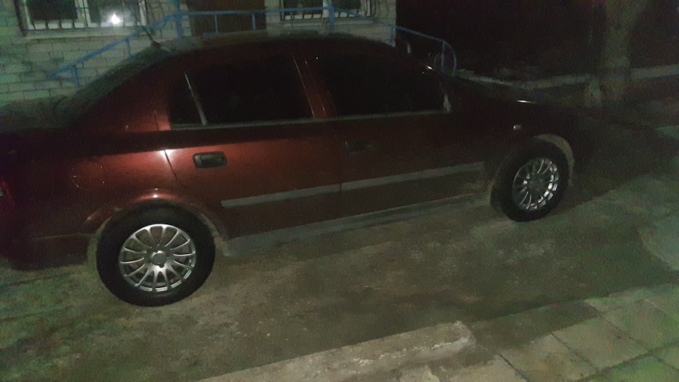 239 900 км Проставки під пружини 5