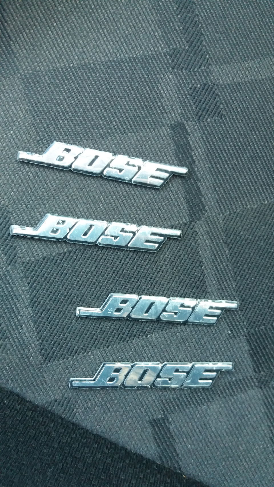 Підкреслив аудіосистему - Bose. 2