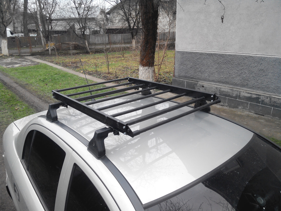 Багажники Thule на дах авто 4