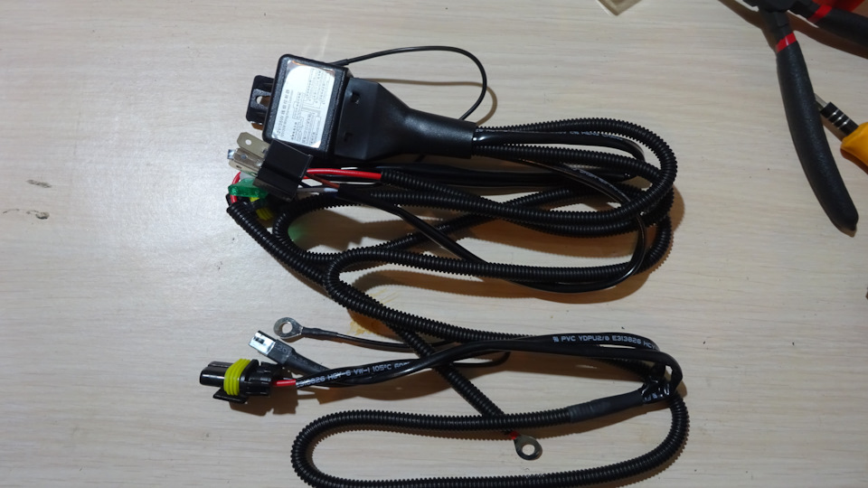 Біксенонові лінзи Fantom 3.0 G6 та ксенон H1 4300K ​​повний комплект 1