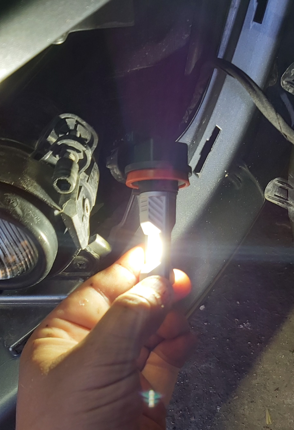 LED в ПТФ OPEL ASTRA J 4