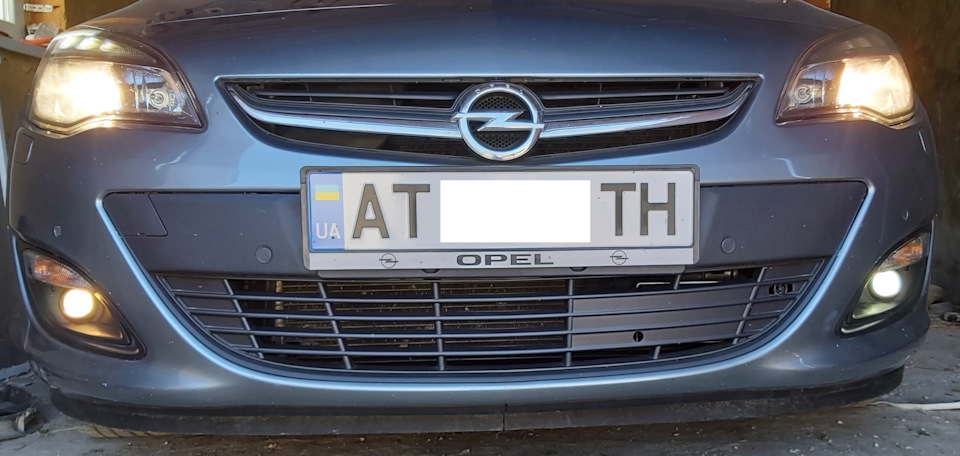 LED в ПТФ OPEL ASTRA J 1