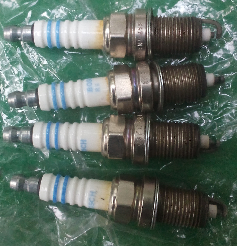 Свічки BOSCH 0 242 229 699 (як оригінал) але не зрозумію що не так ((( 4