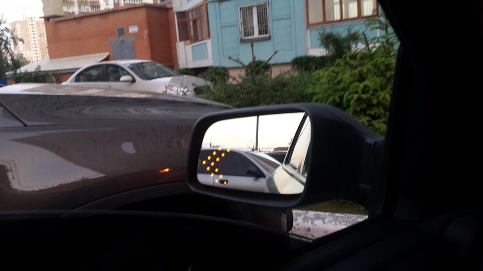 Повторювачі поворотів у дзеркала 5