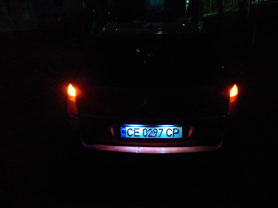 LED в салон та багажник 3