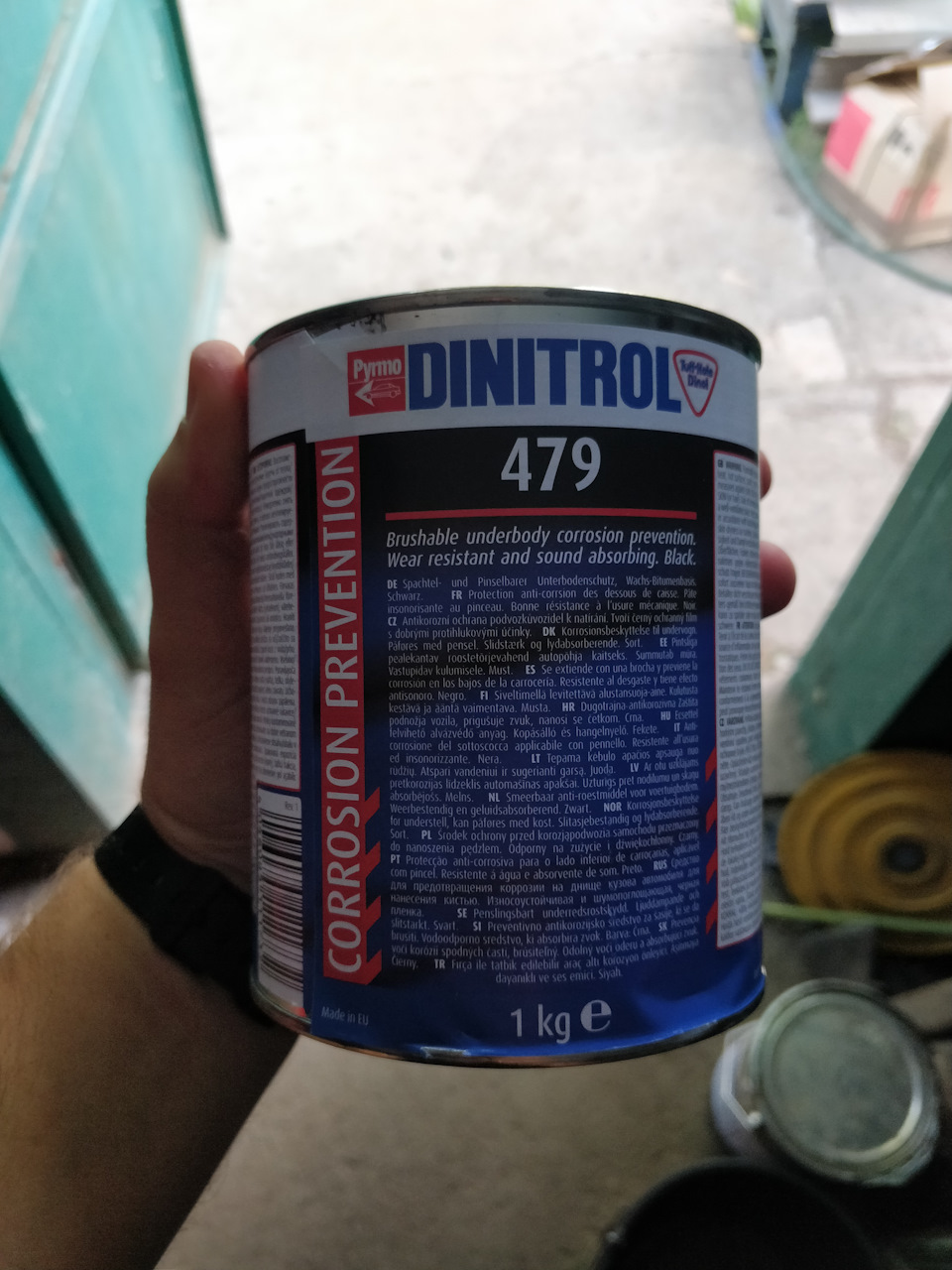 Обробка колісних арок рідкими підкрилками Dinitrol 479 1